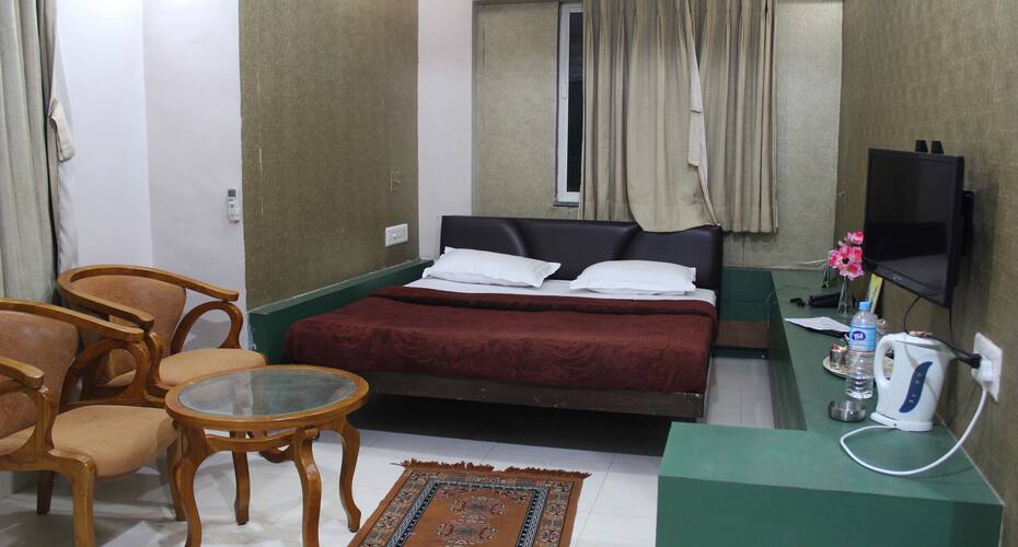 Al Taiba Hotel, Mumbai 4